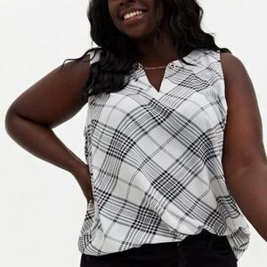 Torrid Plaid Sleeveless Crepe Blouse Chain Detail Sz 0 (Large) Academia Preppy